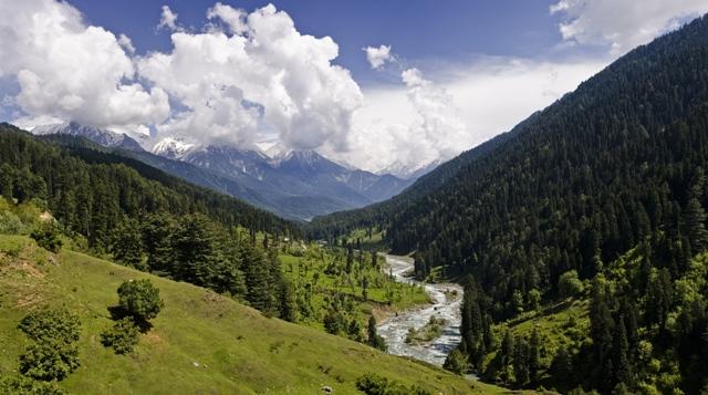 Kashmir - Pahalgam Valley